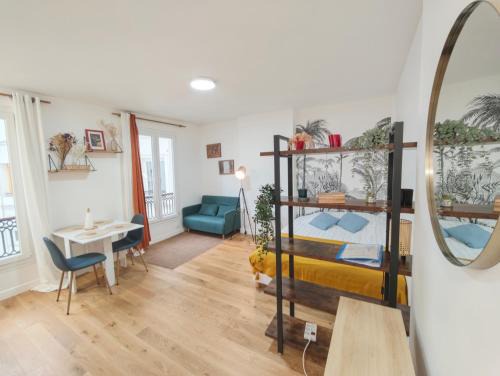 Sorbonne Apartment | Seine 2-Min & Notre Dame Cozy Studio