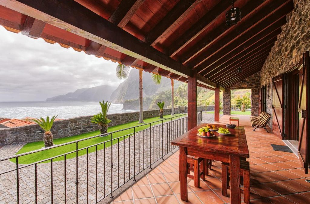Porto Moniz House | Seixal Sunny Villa A & B by Amazing Madeira