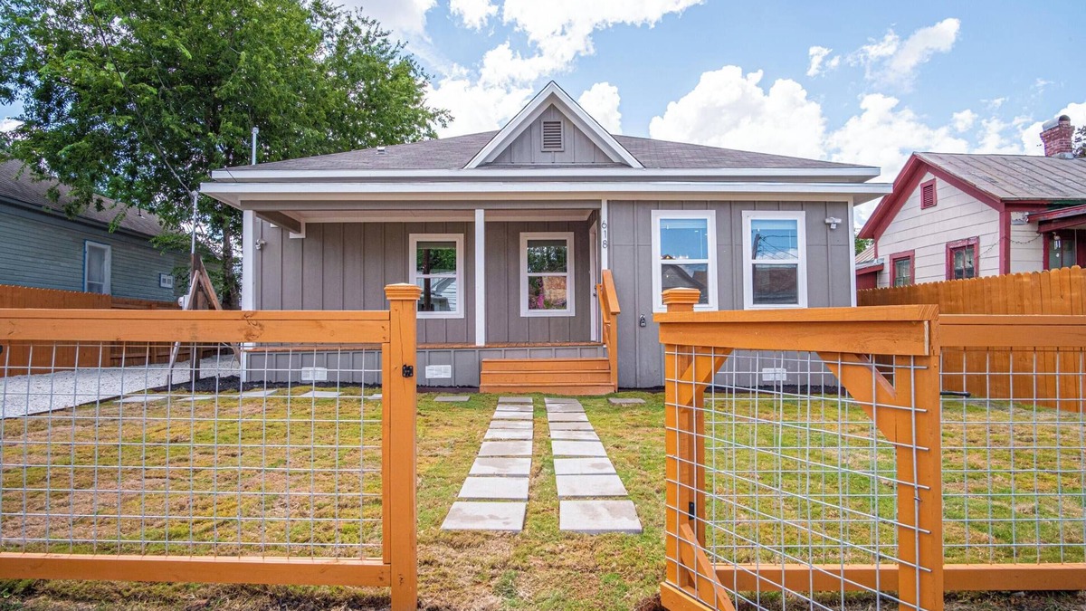 Near East Side House | Seize the Moment! 4BR/3BA Gem w/Downtown Views!