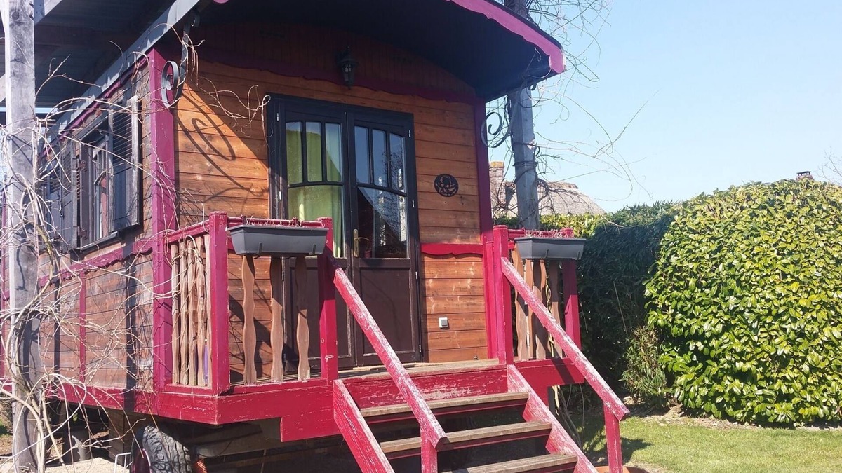 Fatouville-Grestain House | Self-catering cottage near Honfleur with swimming pool