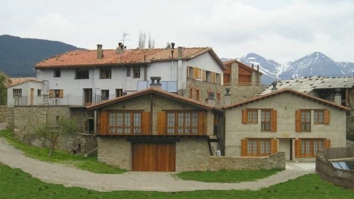 Campelles Cottage | Self catering Can Tubau for 20 people