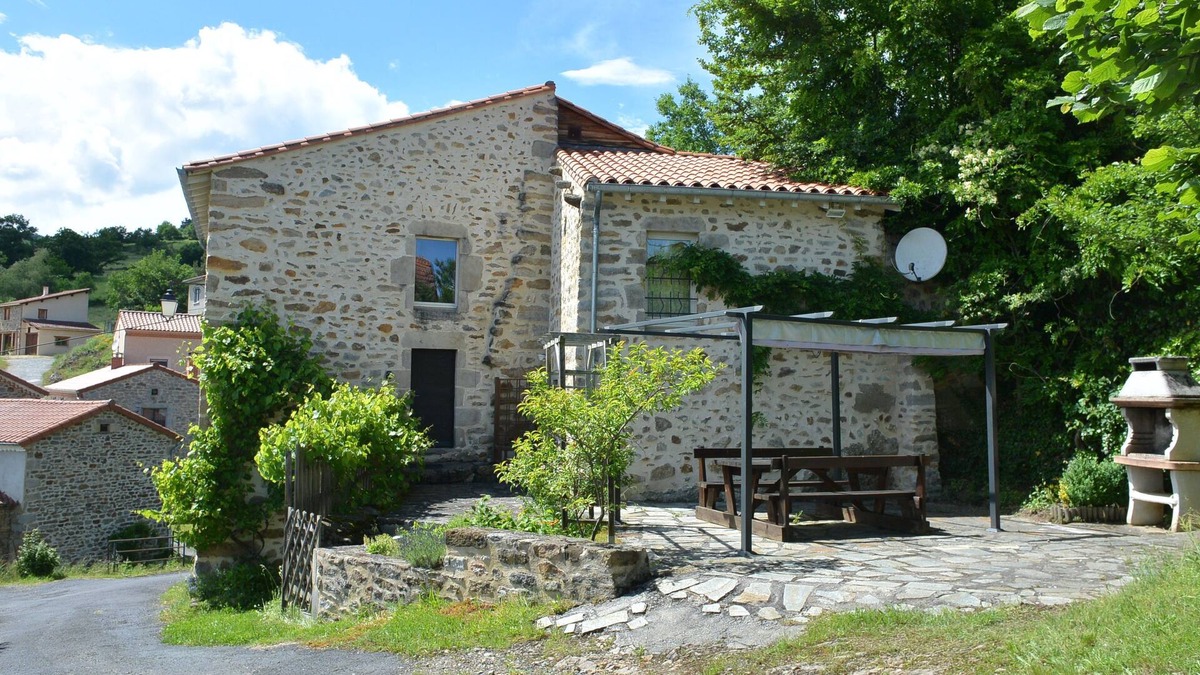 Langeac House | Self-catering cottage in a beautiful Haute-Loire village: Haut-Allier gorges.