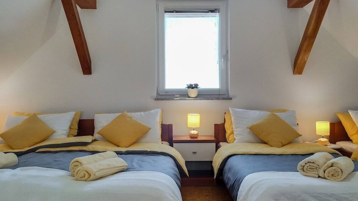 Brezice Cottage | Self Catering Cottage Duplex - Sleep 7