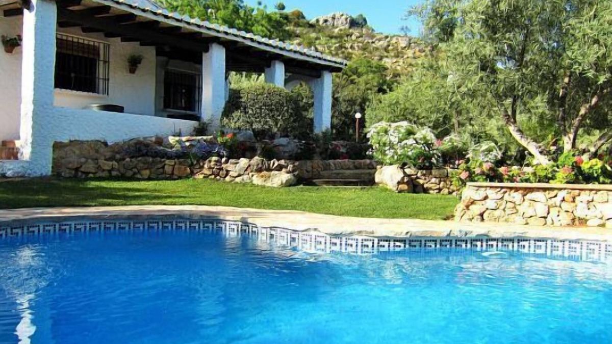 Alora Cottage | Self catering El Chorro Villas for 4 people