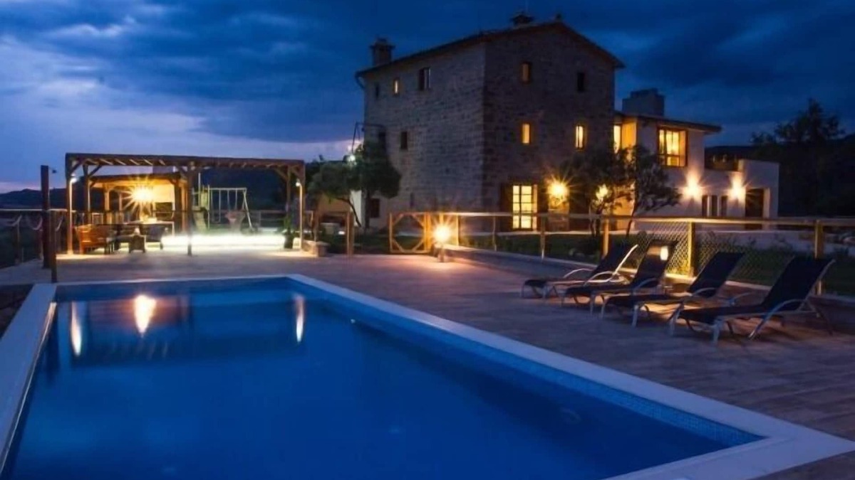 Biosca Cottage | Self catering La Ribereta for 13 people