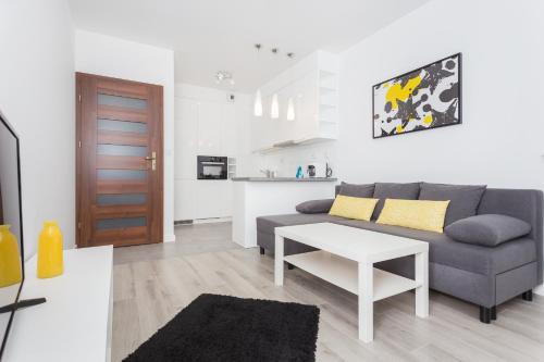 Grzegorzki Apartment | Self Check - in 24h near Tauron Arena Apartments by InPoint