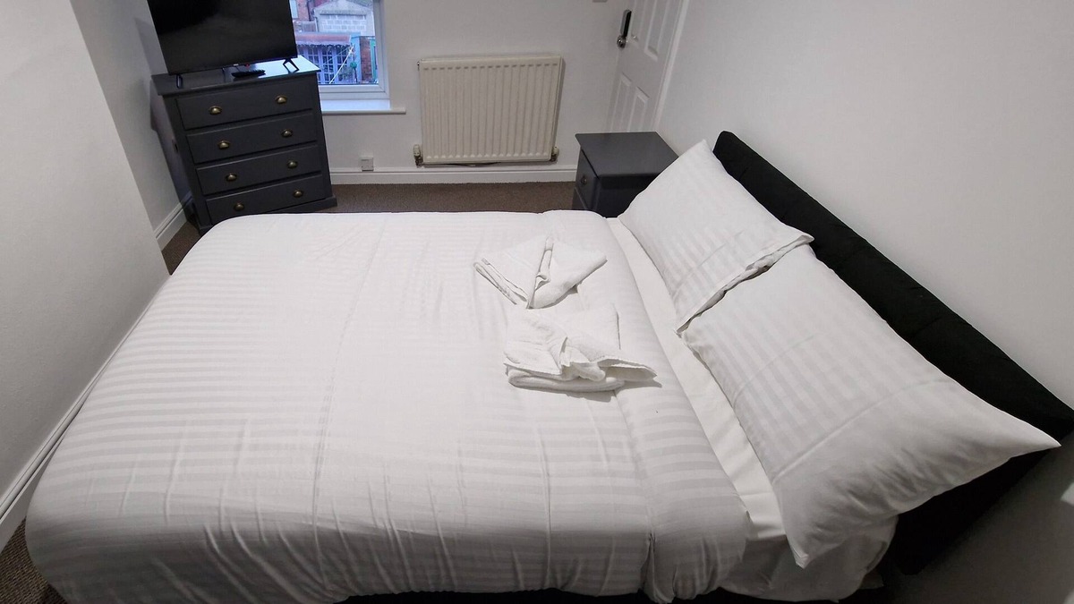 Doncaster House | Self Check In Apartment Doncaster