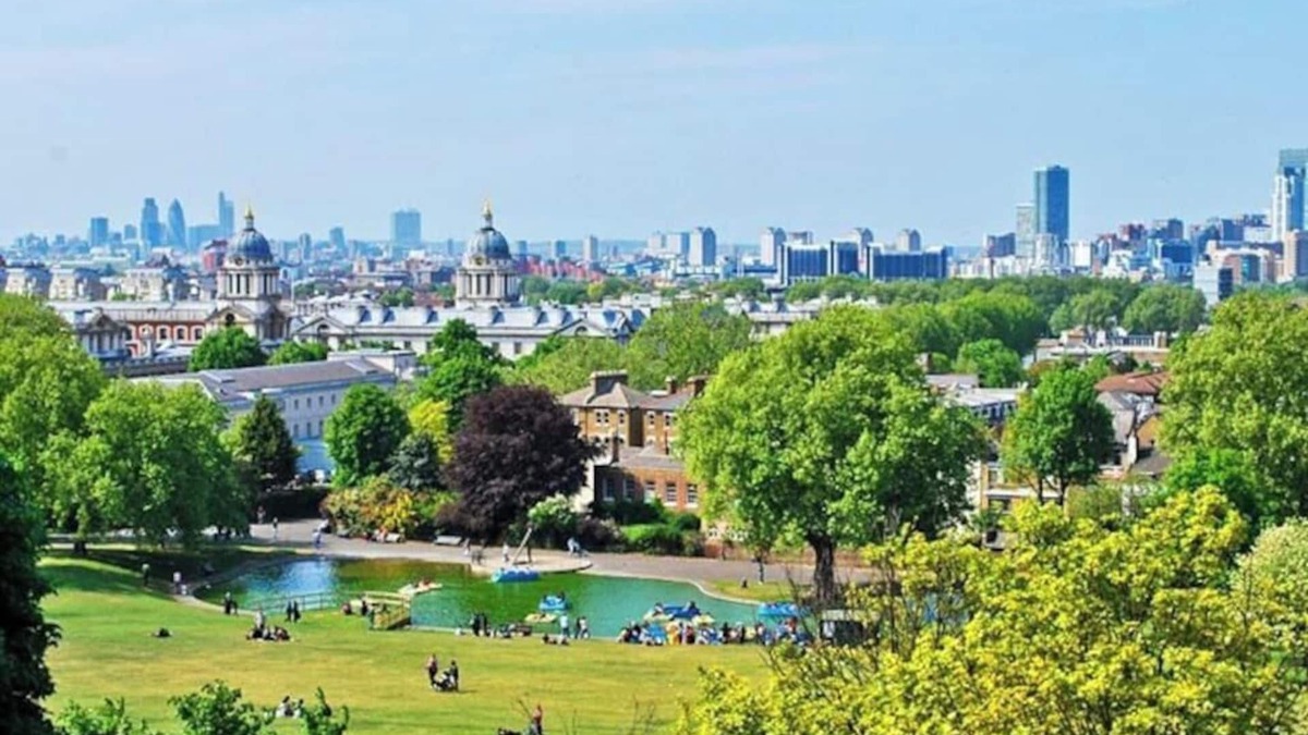 Ladywell Apartment | Self contained 1 bed flat next to transport for Canary Wharf and Excel