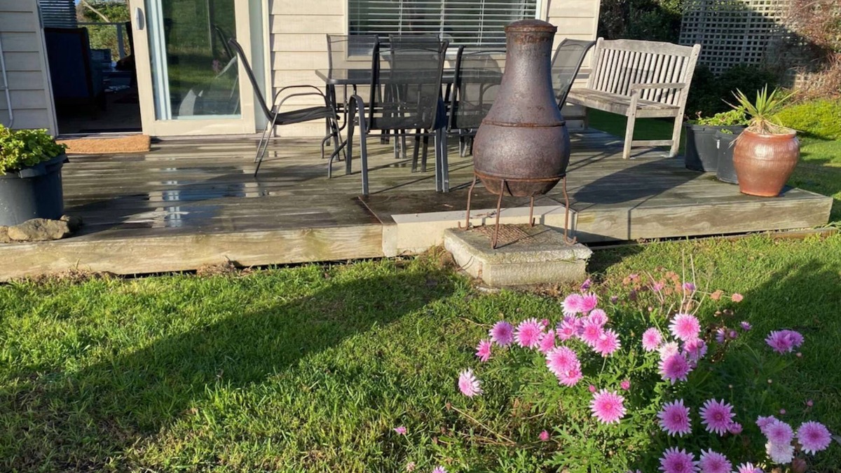 Sugarloaf House | Self-Contained Double Storey Beach House Across the Road from the Beach with Incredible Ocean Views.