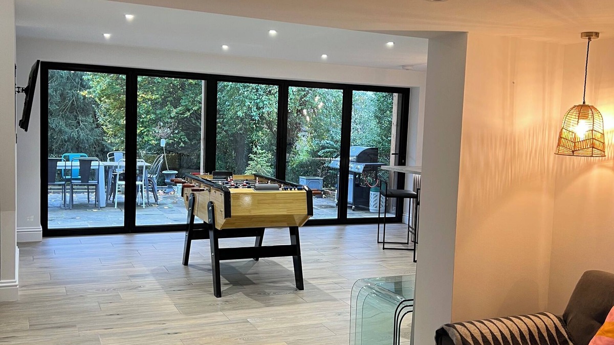Abbots Langley Apartment | Self contained, newly renovated apartment apartment near Harry Potter studiosnn