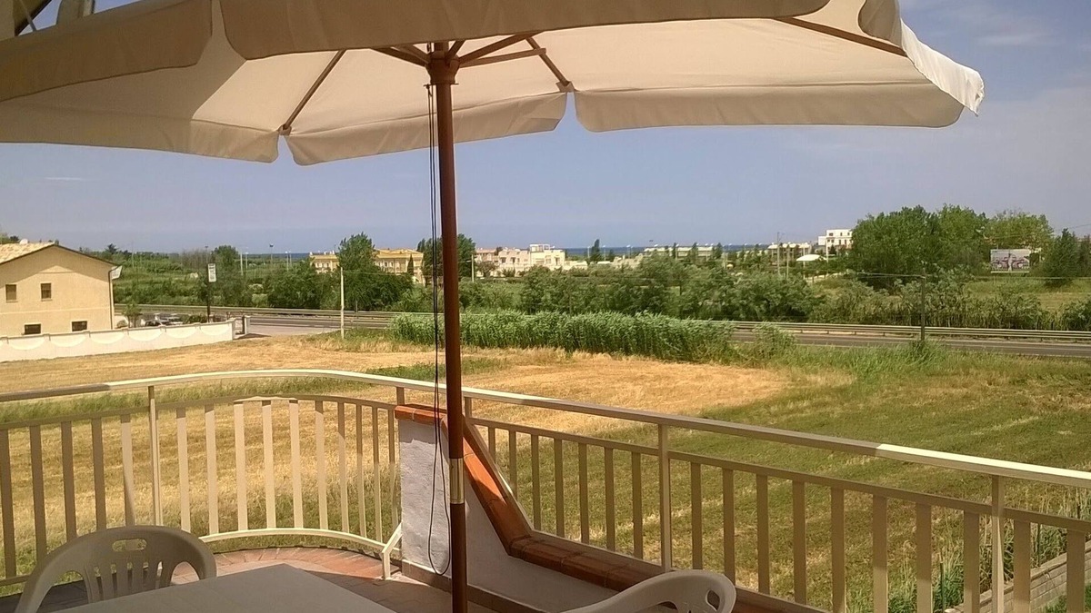 Marina di Montenero Villa | Self-management room for 5 people with private bathroom.