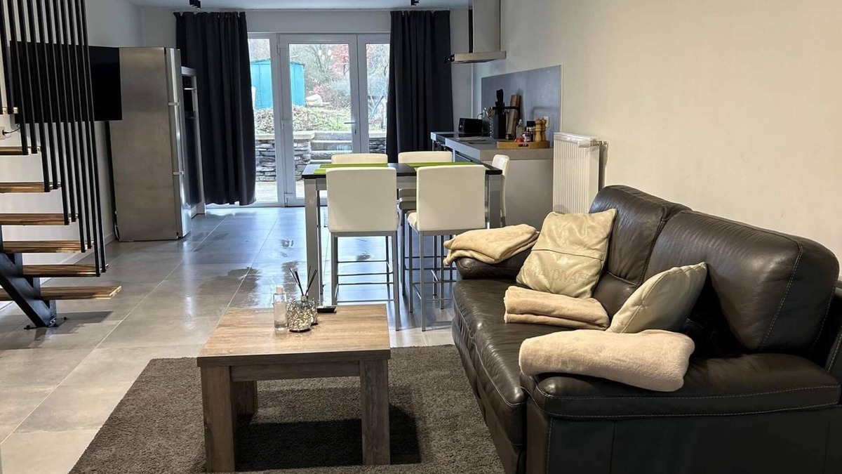 Herbeumont House | Semi-detached house