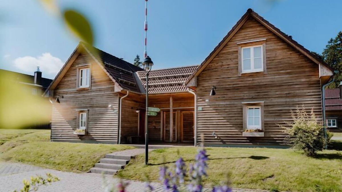 Torfhaus House | Semi-detached houses, turf house