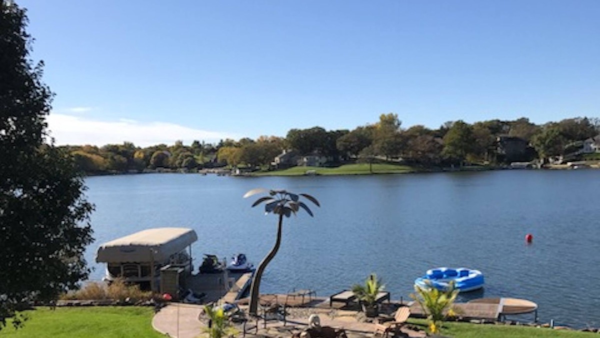 East Rock Bluff House | Semi-Long-term Lake Home Rental