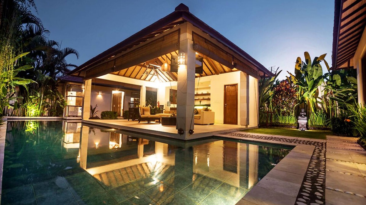 North Legian Villa | SEMINYAK, Great Value, 7 Bdr, New, Close To Beach