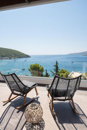 Poros Apartment | SEMIRAMIS Luxury Apartments