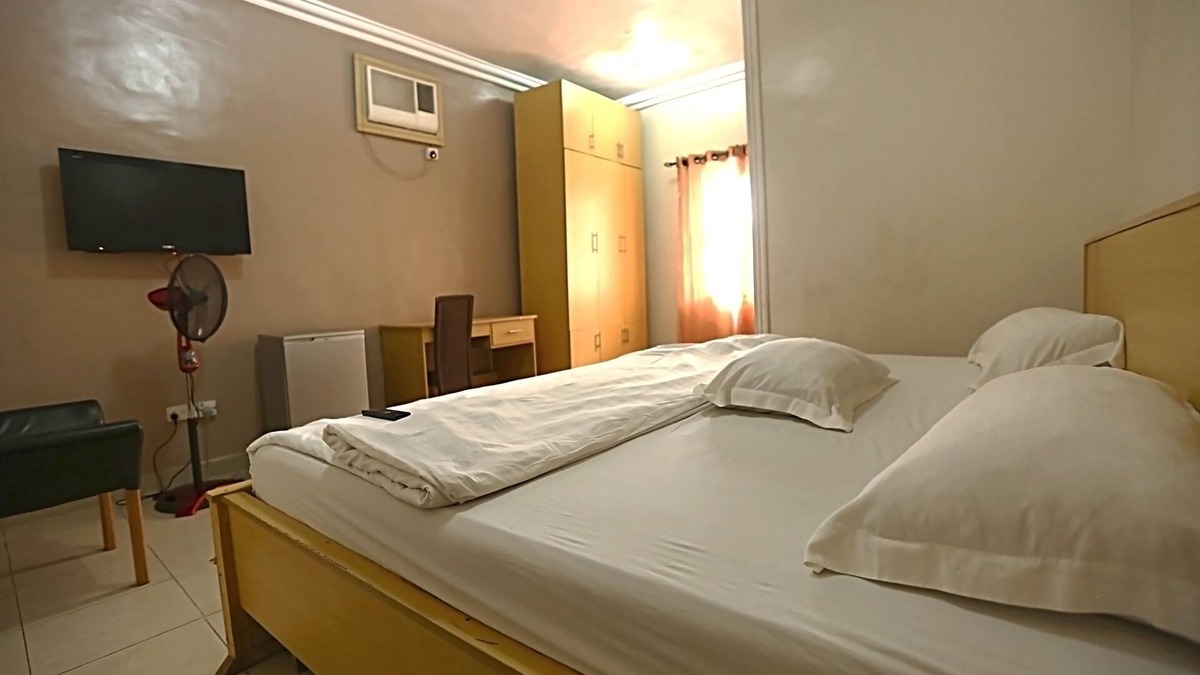 Ikotun Cabin | Semper Diamond Lodge