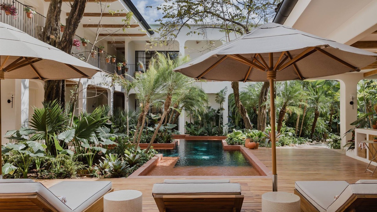 Playa Guiones Hotel | Sendero Hotel