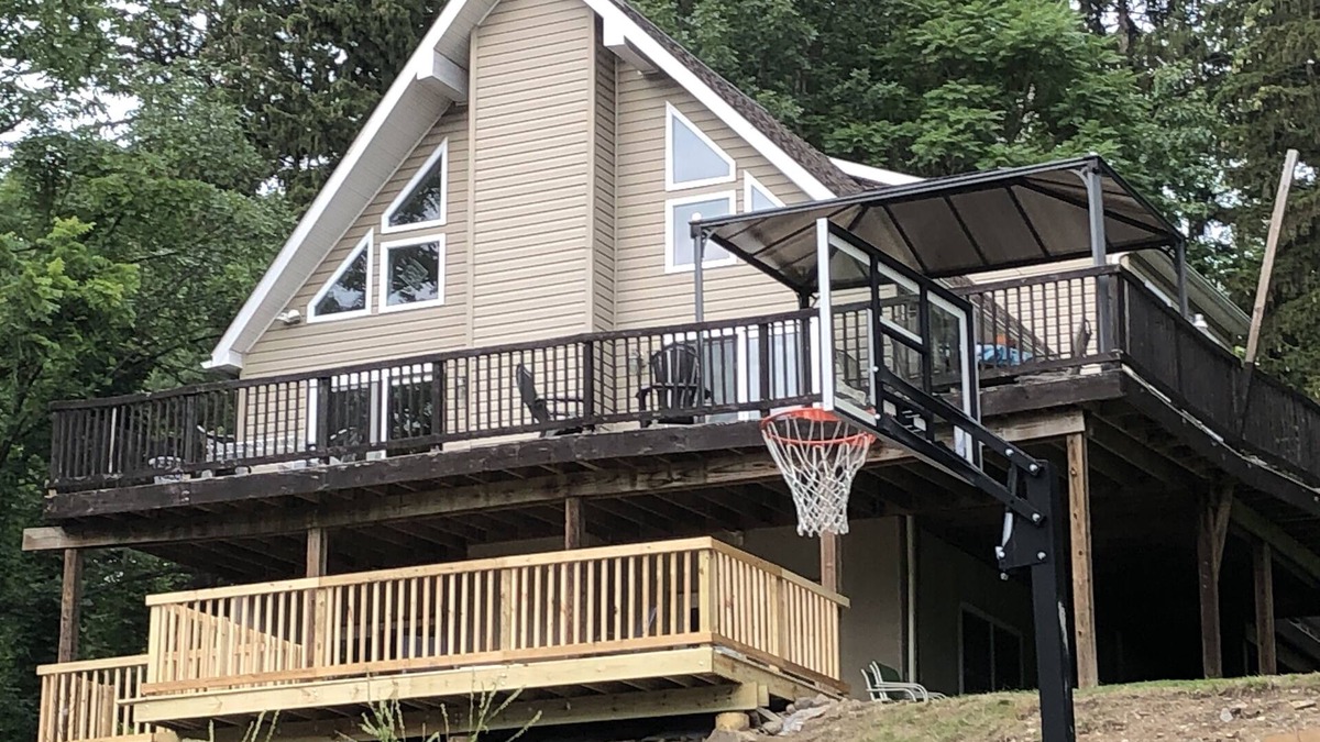 Valois Ski Chalet | Seneca Lake spacious 5-bedroom chalet. A FEW FALL WEEKENDS STILL AVAILABLE!