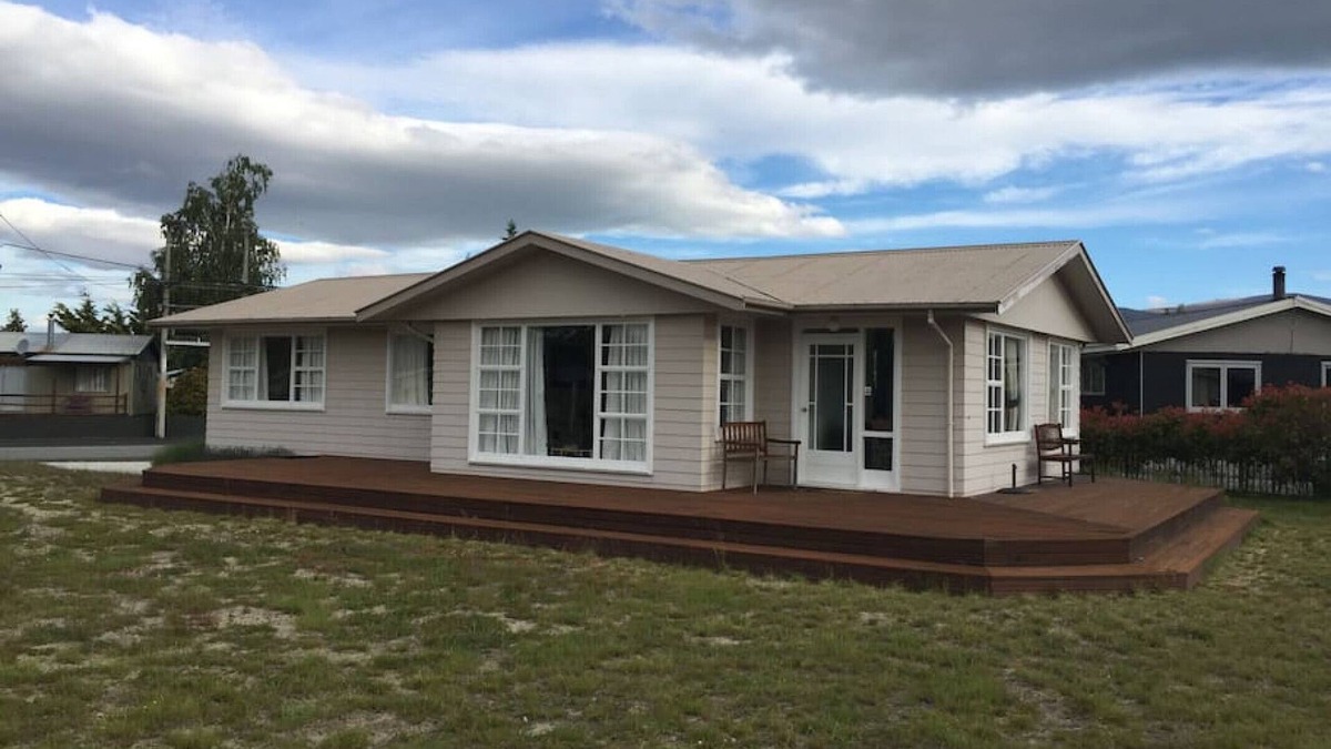 Twizel House | Sensational Views on Tekapo Drive - FREE WIFI