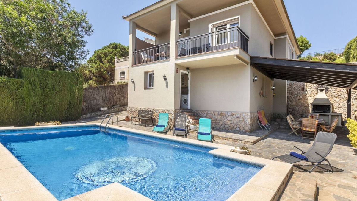 Lloret Blau House | Senyera by Interhome