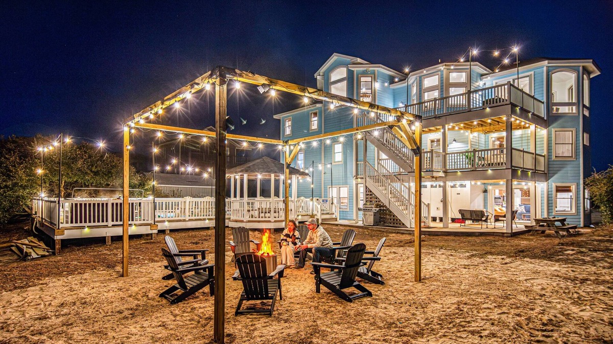 Carova Beach House | Sep 23-27open, heat pool, hotub, firepit oceanview, Wild Horses, 6 bed 7 baths