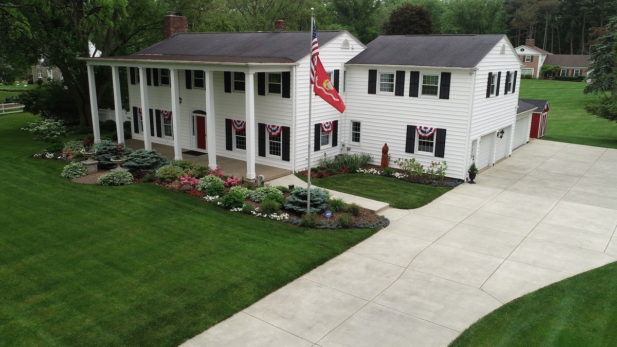 Huron Apartment | SEPARATE Guest Suite in Stately Home - Minutes to Cedar Point
