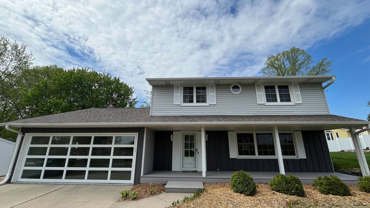 Ashwaubenon House | Sept 7 Lions Game|Walk to Lambeau|King Bed