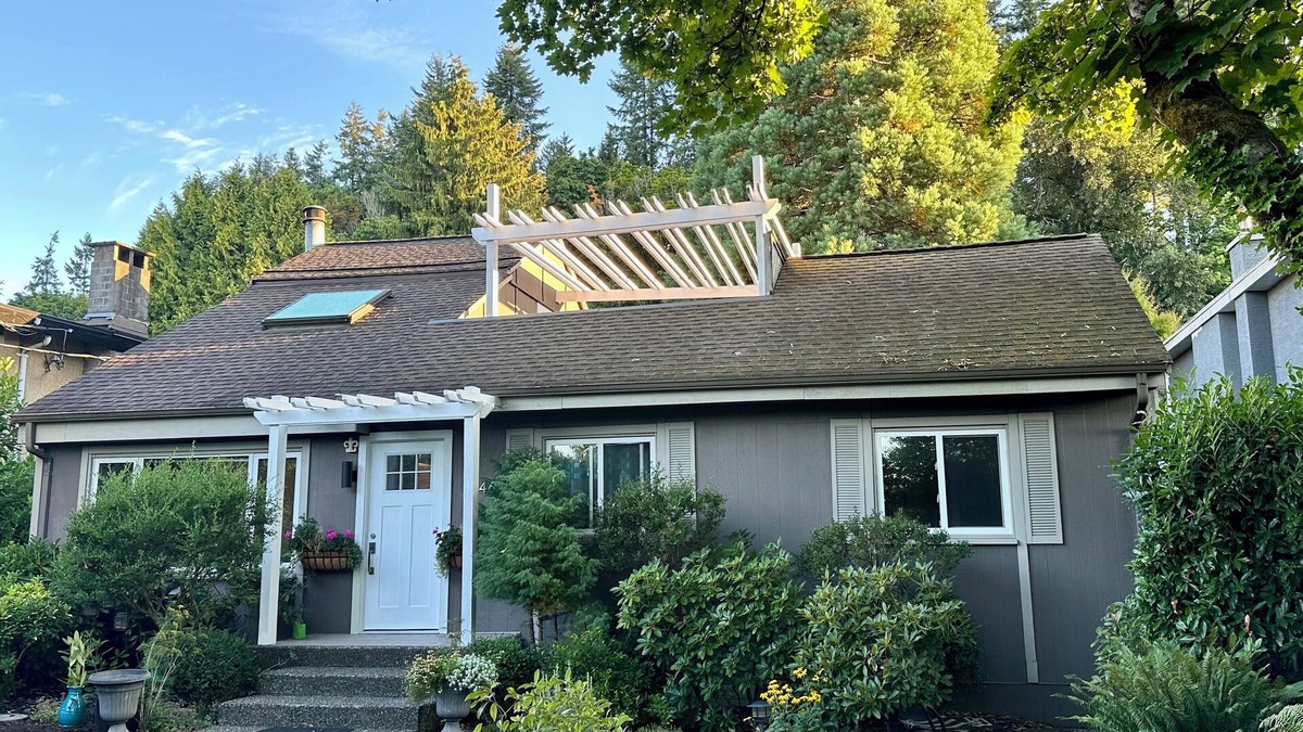 Pemberton Heights House | Sequoia House Capilano Cypress Mountain near Downtown located - North Vancouver