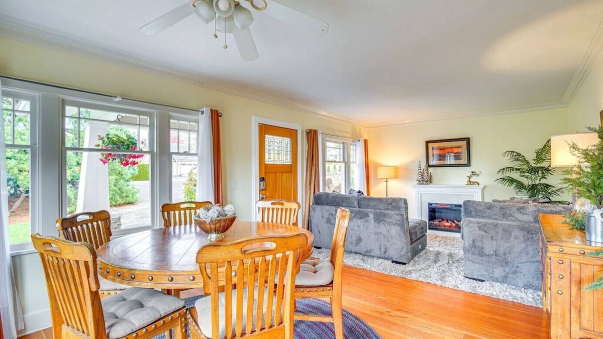 Milton House | Sequoia Vacation Rental