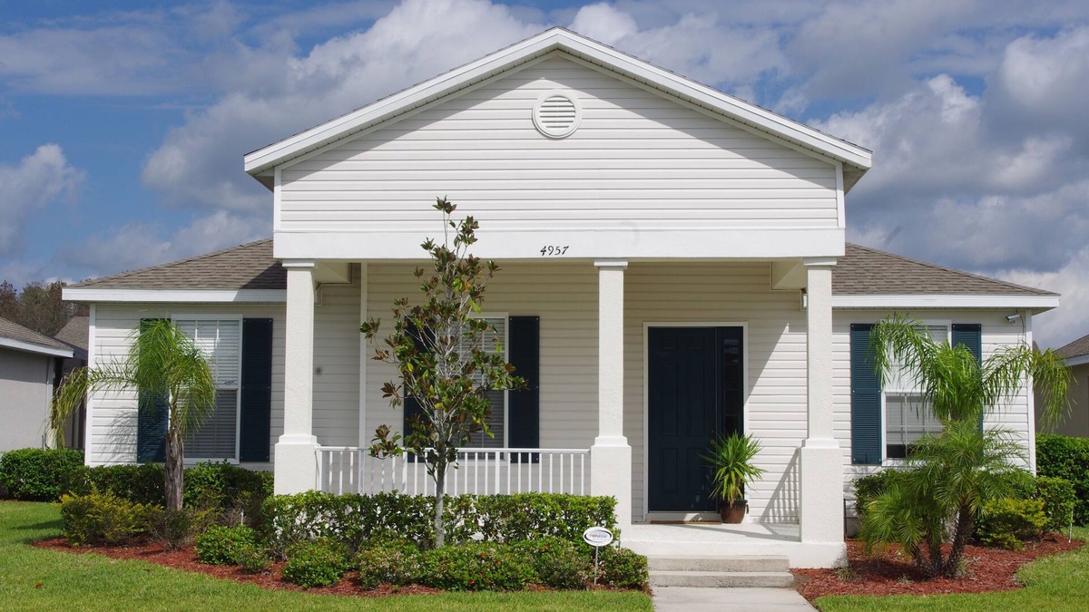Trafalgar Village Villa | Serendipity Florida, Charming Villa with pool & spa -