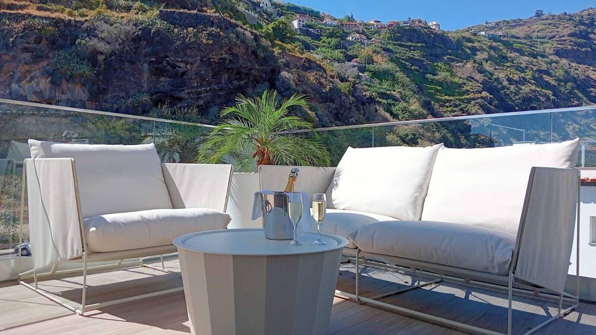Ribeira Brava Apartment | Serendipity Green - luxury flat in the centre of Ribeira Brava