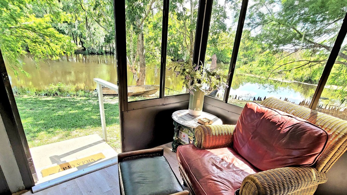Inverness Cottage | Serendipity Lakehouse with dock, canoes and kayaks plus we are pet friendly!