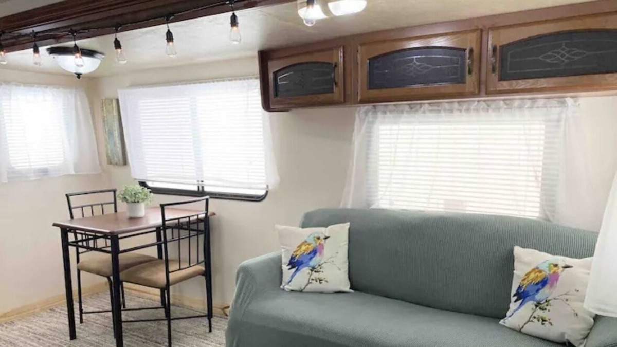 Clair-Mel City House | Serene 1 bedroom camper with private entrance… 7 day max bookings