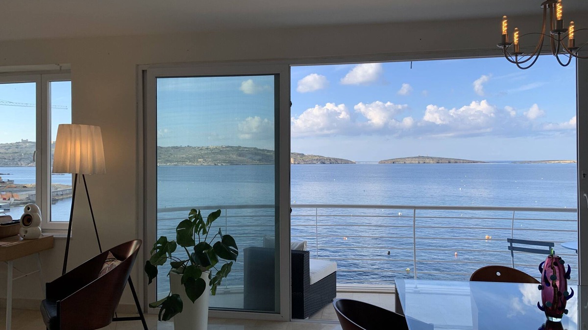 St. Paul's Bay Apartment | Serene 2 bedroom apartment with breathtaking views right on the water