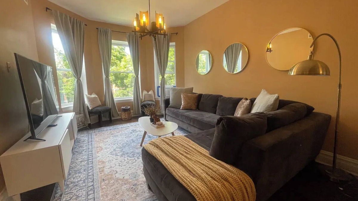 Edgewater Apartment | Serene 3-bedroom apartment in Chicago