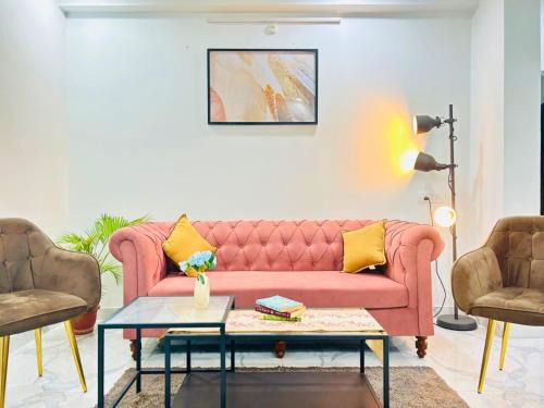 Hyderabad Apartment | Serene 3BHK Upscale Apt in CityCenter by SeraiStays