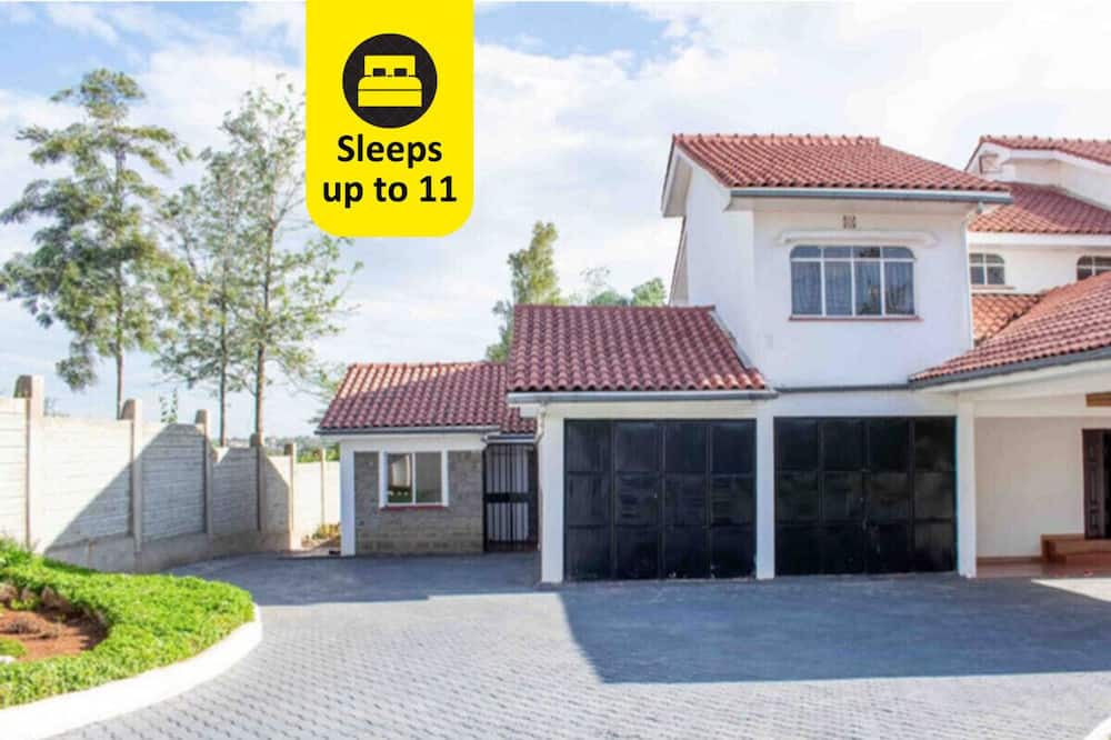 Athi River House | Serene 5BR Home with Jacuzzi and Garden in Mombasa Road