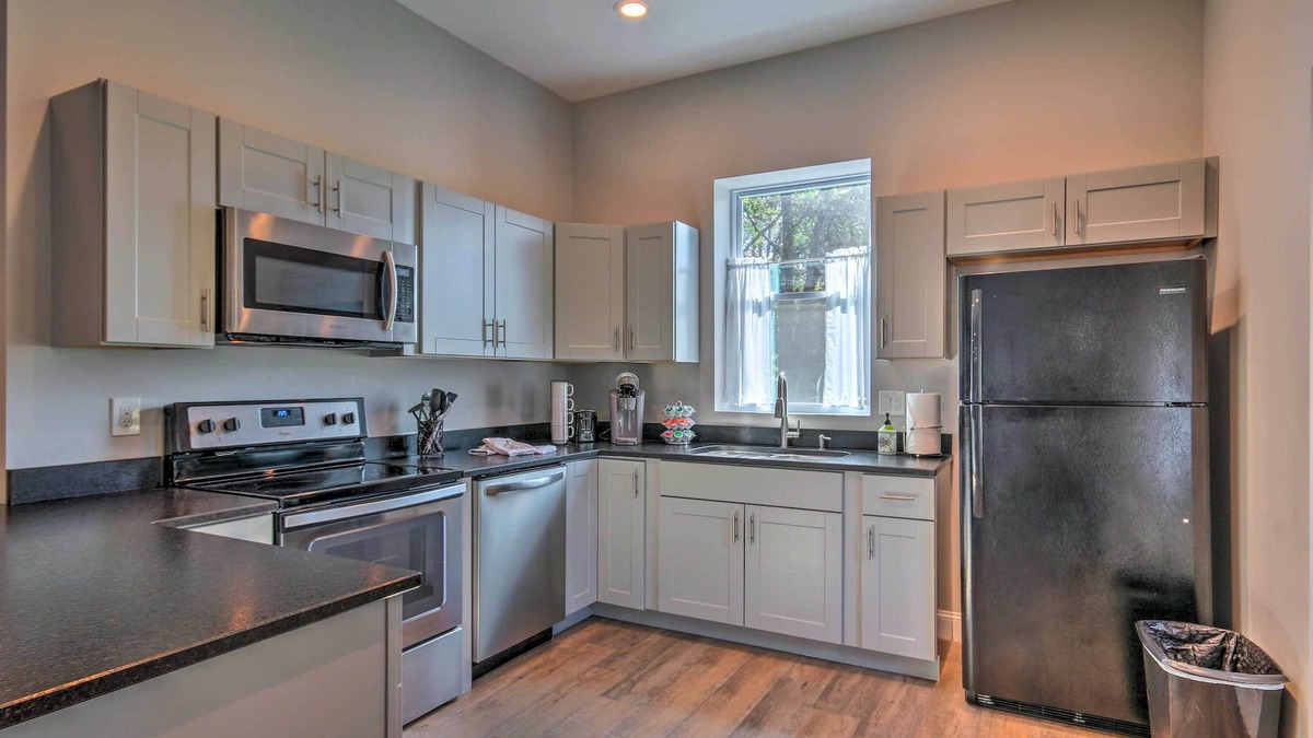 Anderson Apartment | Serene Anderson Studio, 4 Mi to Historic Dtwn