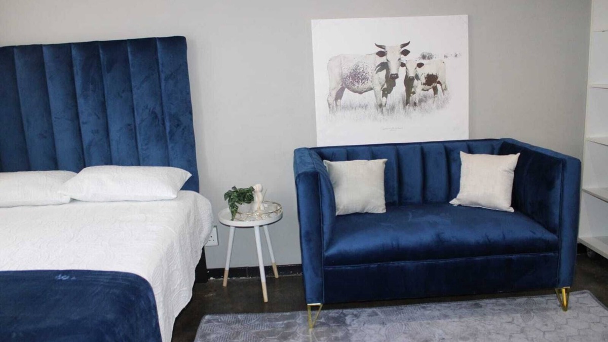 Downtown Johannesburg Apartment | Serene apartment with WiFi in vibrant Johannesburg