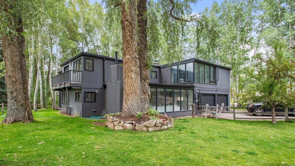 Aspen House | Serene Aspen Retreat