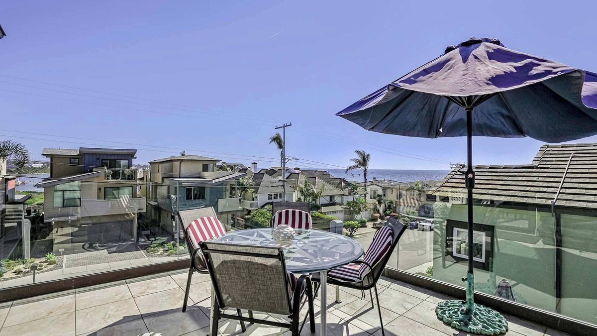 Carlsbad Apartment | Serene Beach Retreat w/Ocean Views