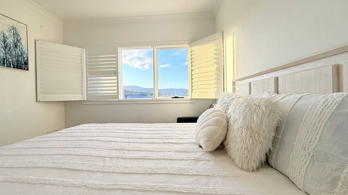 Tullimbar House | Serene Escape