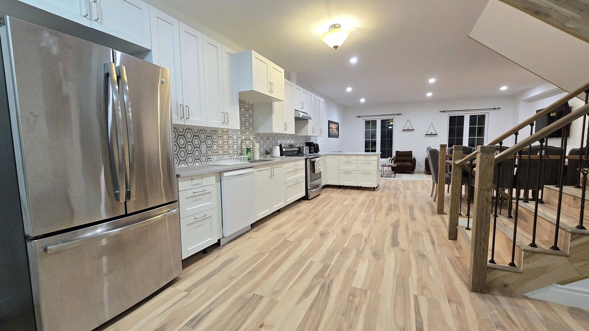 Waverly Beach House | Serene Escape:Niagara Region Getaway Near Beach