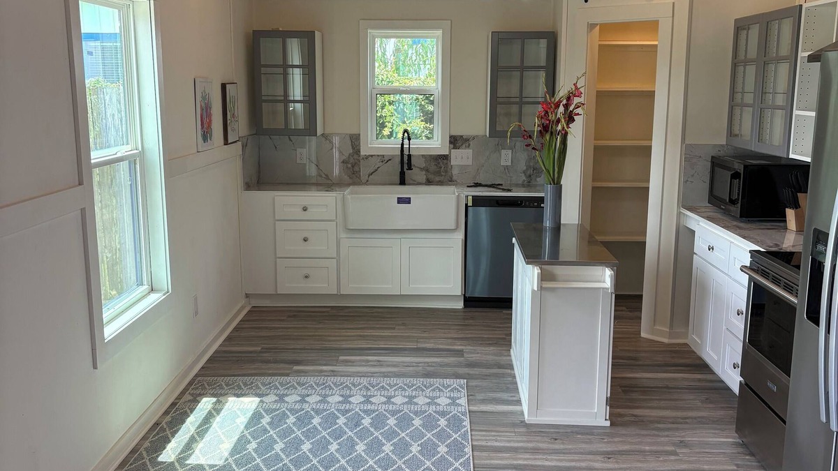 Sealy Other | Serene farmhouse with AC in New Ulm Tx - 3 bedrooms