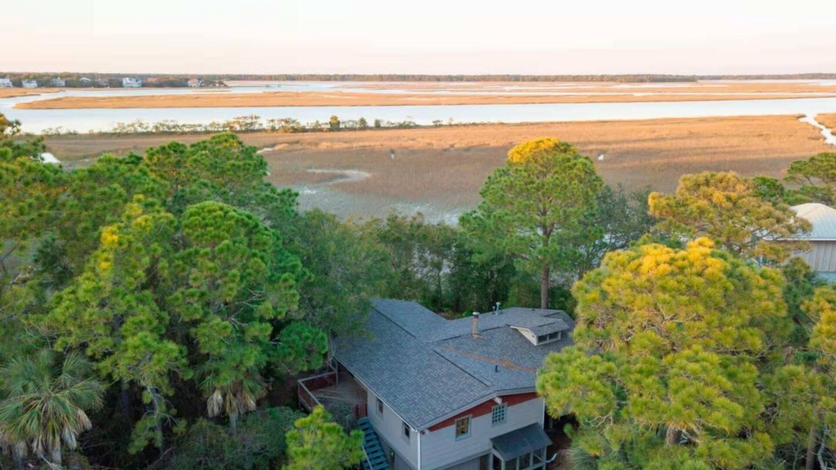 Folly Beach House | Serene Folly Marsh House w/Hot tub!
