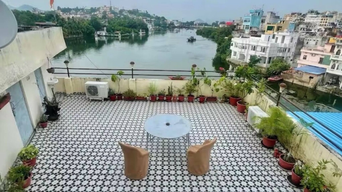 Lake Swaroop Sagar Apartment | Serene Lakeside Stay with HotTub & Private Terrace
