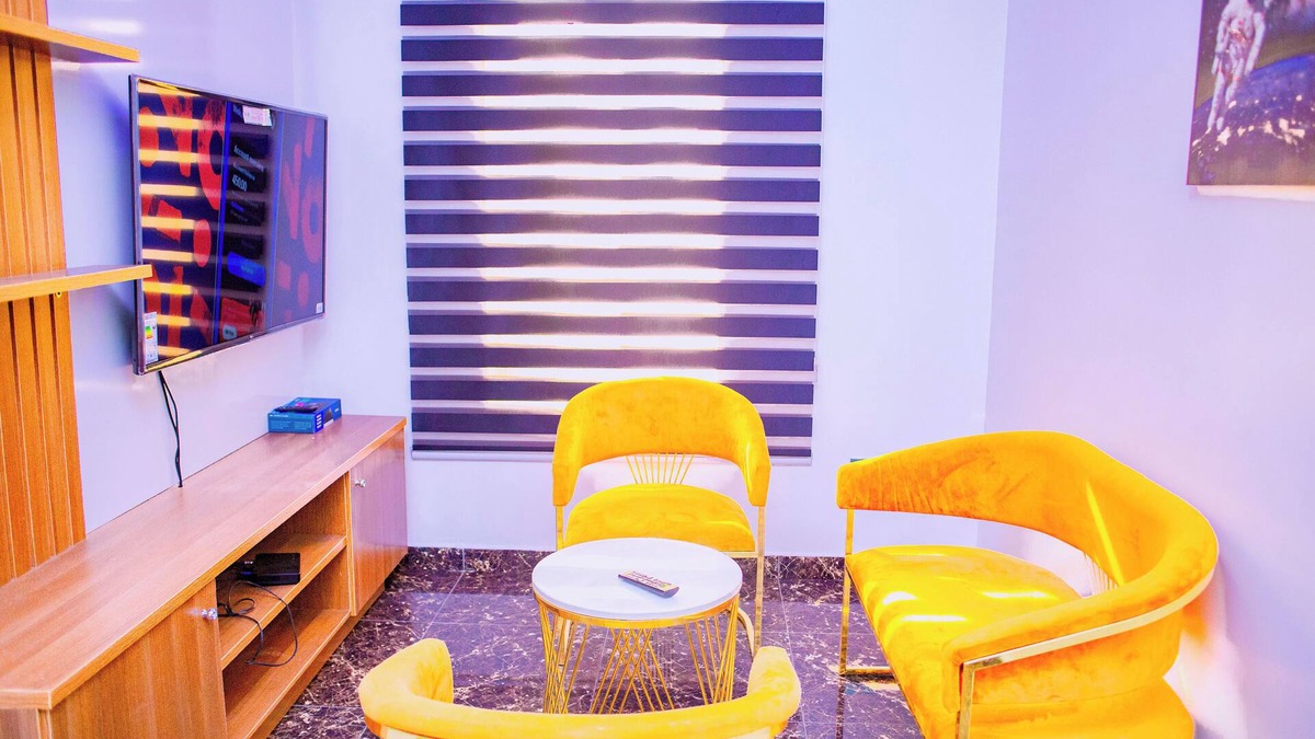Ofin House | Serene Luxury Stay Near Nature - Your Lekki Getaway