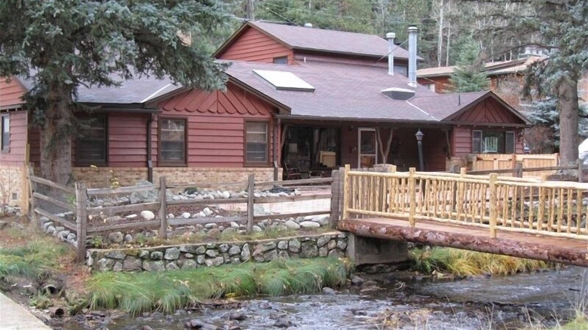 Idaho Springs House | Serene Mountain Home
