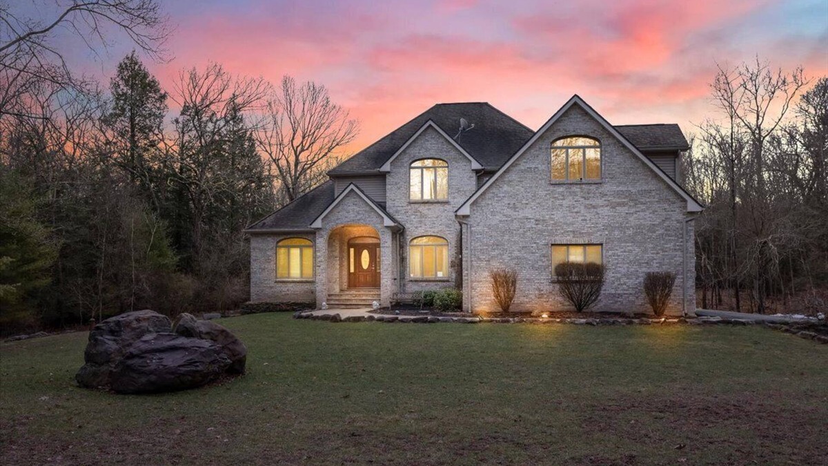 Reeders House | Serene Poconos Home with Private Swimming Pool, Hot Tub, Game Room & more
